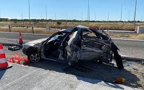 Aug 25, 2021 · τρομακτικο τροχαιο: Ale3androypolh Troxaio Me Epta Nekroys Kai Pente Traymaties Sthn Egnatia Odo H Ka8hmerinh