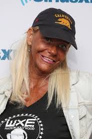 Nikki Roden's Instagram, Twitter & Facebook