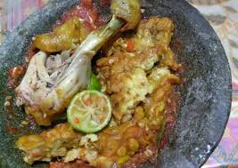 Oleh karena itu, banyak pedagang ayam geprek yang bisa kita temukan. Resep Geprek Ayam Goreng Dan Tempe Sambel Mentah Praktis Populer