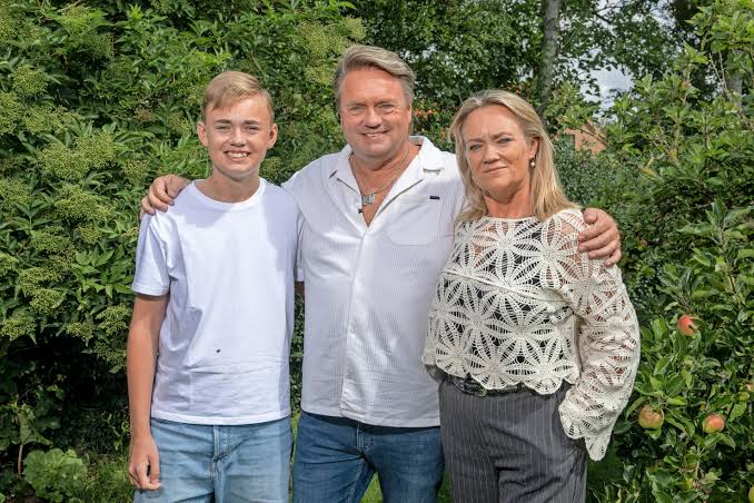 Kandis Johnny usikker på stor boligbeslutning: Det er dyrt | BILLED-BLADET