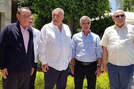 Tanık ağar, çapkın'ın özel hayatında mazbut, muhafazakar ve dürüst bir insan olduğunu ifade ederek, mesleki anlamda da başarılı hizmetleri olduğunu söyledi. Agar Cakici Eken Alan Bodrum Daki Dortlu Fotografta Kim Kimdir Kronos News Bagimsiz Haber Sitesi