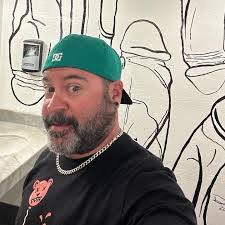 Bradley Benjamin's Instagram, Twitter & Facebook