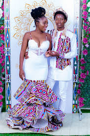 The ladies wear different ornaments to symbolise their status. Beautiful Bride In Ndebele Traditional Wedding Attire Cute766