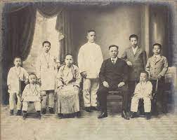 C 1900 Strait Chinese Family Portrait Photograph Keechun Studio Penang Malaysia Studio Photography Sales Image Portraiture