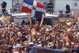 Topless Fans at Woodstock 99 Photograph by Concert Photos - Pixels