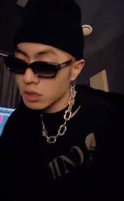 #刘聪 晒出未发布新歌🥊🥊🥊“就算参加综艺 也不会写出烂歌。”