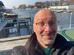 Join Larry Orinovsky and fellow artists Saturday.