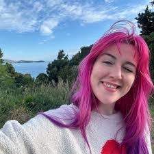 Ashley Blake's Instagram, Twitter & Facebook