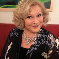 Beth Maitland (@bethmaitlanddqb) • Instagram photos and videos