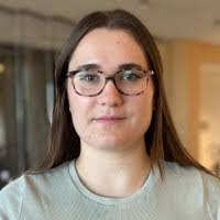 Cassandra Ouellette's Instagram, Twitter & Facebook