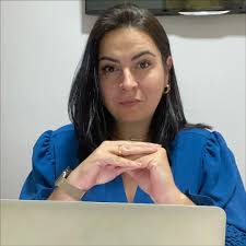 Laura Cerda (@laura.cerda.2025)