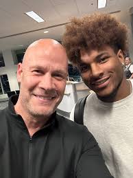 𝗕𝗮𝗿𝗿𝗲𝘁𝘁 𝗖𝗼𝗵𝗲𝗻