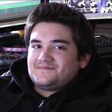 Dominik Mysterio solo le va a las tiras de pollo. : r/SquaredCircle