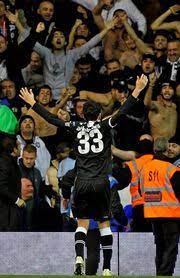 Στην επανάληψη, η τότεναμ μπήκε με μεγαλύτερη επιθετική διάθεση , ωστόσο οι reds. Paok Otan Alwne To Londino Kai Erixne Sto Kanabatso Thn Totenam Video Photos Onsports Gr