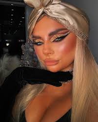 Anna•••🐈‍⬛