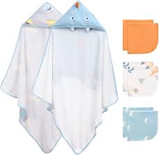 Since we'll have a much smaller person needing them very soon, i needed to get her new bath towels. Amazon Com Baby Hooded Towel Momcozy 8 Piece Baby Bath Towel For Boys Or Girls Baby Towel And Washcloth Set With Cute Dinosaur Design Baby Shower Towel Gift For Newborns Infants And Toddlers Kitchen