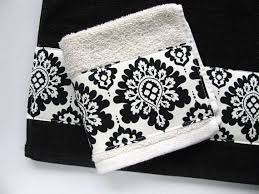 Black And White Hand Towels Bathroom Black Damask Bath Towels Black Damask Black Towels Hand Towels Cream Ivory Bathroom Black And Cream Towels Bath Towels Toalhas Bordadas Toalhas De Banho Toalhas De Banho E Rosto