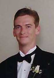 Robert Amick's Instagram, Twitter & Facebook