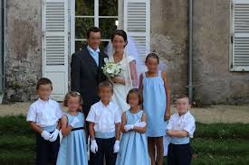 Cortege Pauline Et Voile Borde De Dentelles Anciennes Corteges D Ete Voiles Vos Corteges Favoris Les Enfants D Honneur Robe Demoiselle D Honneur Mariage