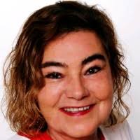 Dionne Holt Email & Phone Number