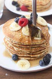 The Best Light And Fluffy Whole Wheat Pancakes That Only Take 5 Minute To Make Whole Wheat Pancakes Clean Eating Pancakes Wheat Pancakes