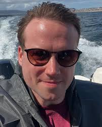 Tom Gault (@tomgault) • Instagram photos and videos