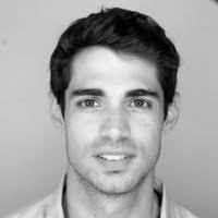 9700+ profilů „Peer“