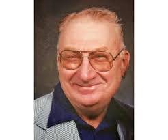 Robert Leininger's Instagram, Twitter & Facebook