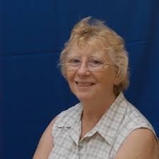 Iris Atkinson (@molclam)