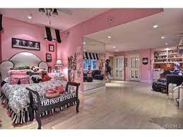 4721 East Copa De Oro Drive Anaheim Hills Ca 92807 Huge Bedrooms Teenage Girl Bedrooms Girl Bedroom Designs