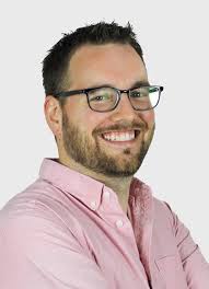 Real Estate Agent Mark McKenzie