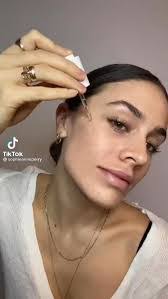 Ashley Mellinger's Instagram, Twitter & Facebook