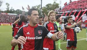 The two rosario teams, classic, but without an audience it is the same who has the localia. Newell S Vs Rosario Central Resultado Resumen E Imagenes Con Luis Advincula Por Torneo Argentino 2016 Fotos Foto 1 De 12 Internacional Futbol Peru Com