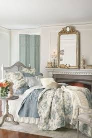 Best 20 French Country Bedrooms Ideas On Pinterest Country Intended For Sunshiny Fre Country Bedroom Decor French Country Decorating Bedroom Country Bedroom