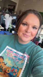 Chelsea Hawkins was live.