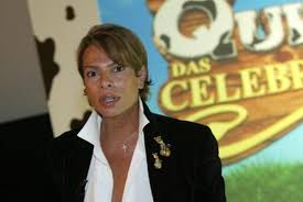 José alberto castelo branco da silva vieira (tete, moçambique, 8 de dezembro de 1962) é um negociador de arte, cantor, personalidade televisiva e figura pública do jet set português. Ainda Se Lembra Como Era Jose Castelo Branco Antes De Casar Com Betty Grafstein Nacional Flash