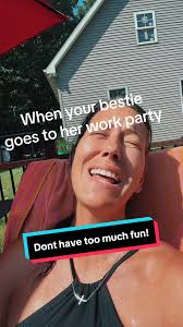 LeeAnn Howard (@froggyleggs)