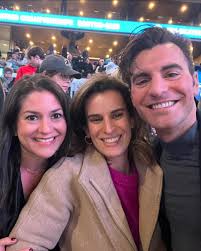 Such a fun weekend in Boston for the World Figure Skating Championships!  Inspiring skating, heartwarming reactions and sportsmanship, and it was  wonderful to see so many skating friends from different places and