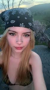 Caroline Trawick's Instagram, Twitter & Facebook