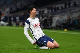 In 2021, son will earn a base salary of £7,280,000, while carrying a cap hit of £7,280,000. Player Biography Son Heung Min World Soccer
