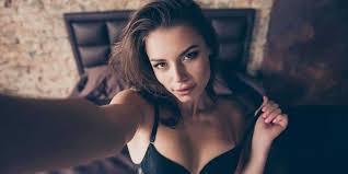 This is a very chilled out and cool pose for both men and women. How To Take Hot Pictures To Send To Your Boyfriend Lovegrabber