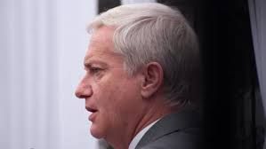 Perfil: María Elisa Quinteros, la doctora que encabezó la redacción del  borrador y disolverá la Convención en su peor momento