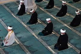 صلاة الفطر ركعتان وصلاة الأضحى ركعتان تمام غيرُ قصر على لسان نبيكم وقد خاب من افترى. Anmj Jarpwo3xm