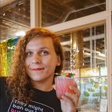 Okay, yesterday I posted a "steal his look" for Charlie and I got the sense  that people were unsatisfied with the outfit. Also thank you to those who  pointed out things that