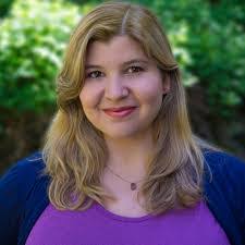 Della Wilcox's Instagram, Twitter & Facebook