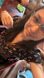 It's happening Tekko. The eyes are uv reactive/glow thread 😽