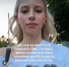 𝑪𝒓𝒚𝒊𝒏𝒈 𝗶𝗻 𝘁𝗵𝗲 𝑪𝒍𝒖𝒃