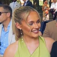 Millie Bird's Instagram, Twitter & Facebook