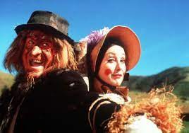 She is a fairground doll of the type used as a target. Actress Una Stubbs Dies Aged 84 Manchester Evening News