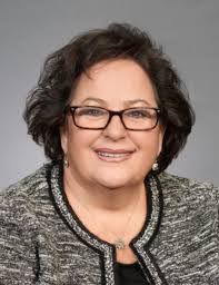 Kelly Nygren's Instagram, Twitter & Facebook